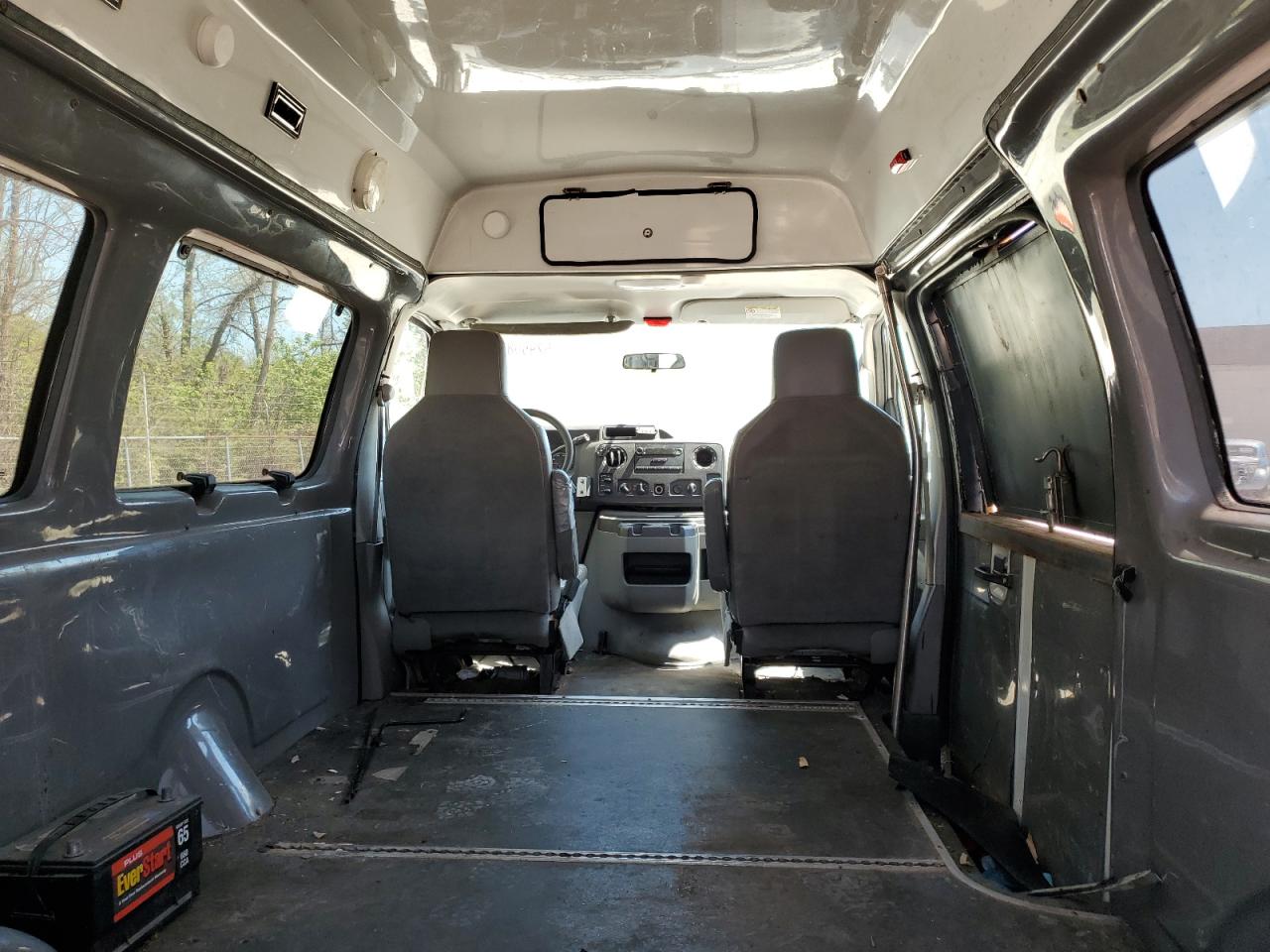 1FTNE2EW2ADB02653 2010 Ford Econoline E250 Van