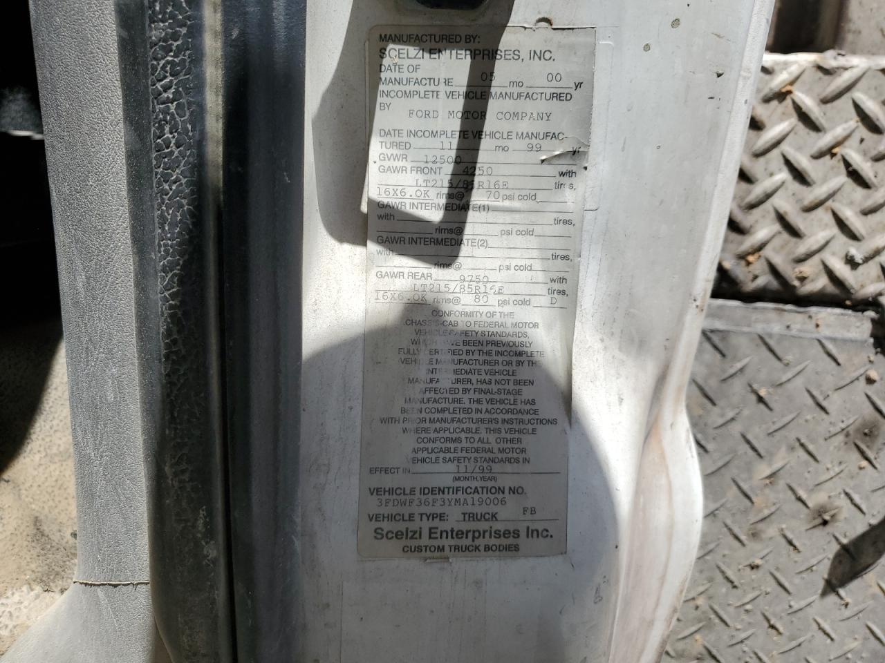 3FDWF36F3YMA19006 2000 Ford F350 Super Duty
