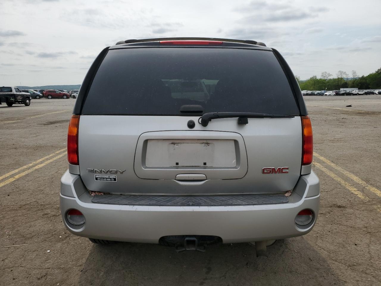 1GKDT13SX82168356 2008 GMC Envoy