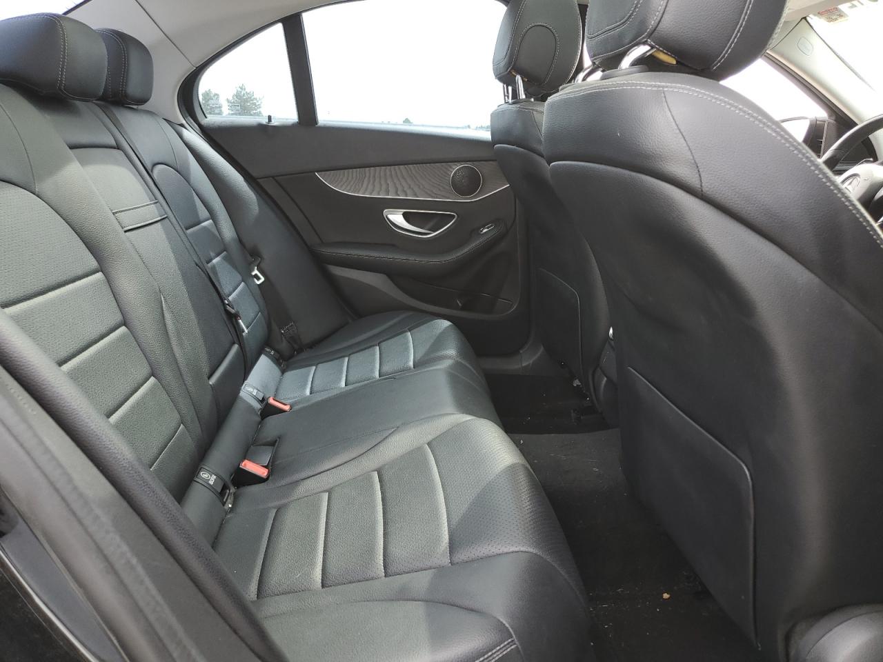 55SWF4KBXHU225911 2017 Mercedes-Benz C 300 4Matic