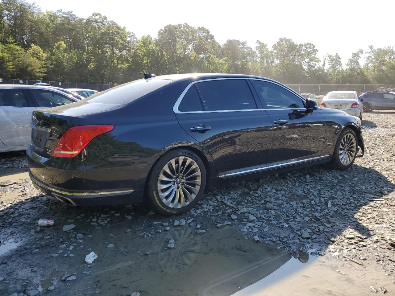 KMHG34JA6JU043025 2018 Genesis G90 Premium