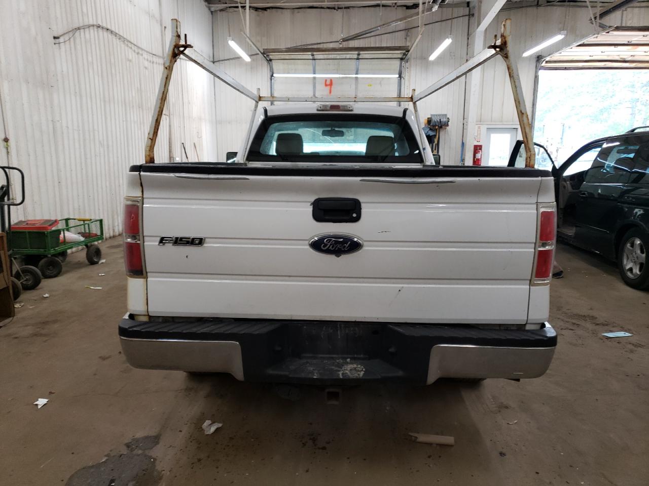 1FTMF1C82AKB04504 2010 Ford F150