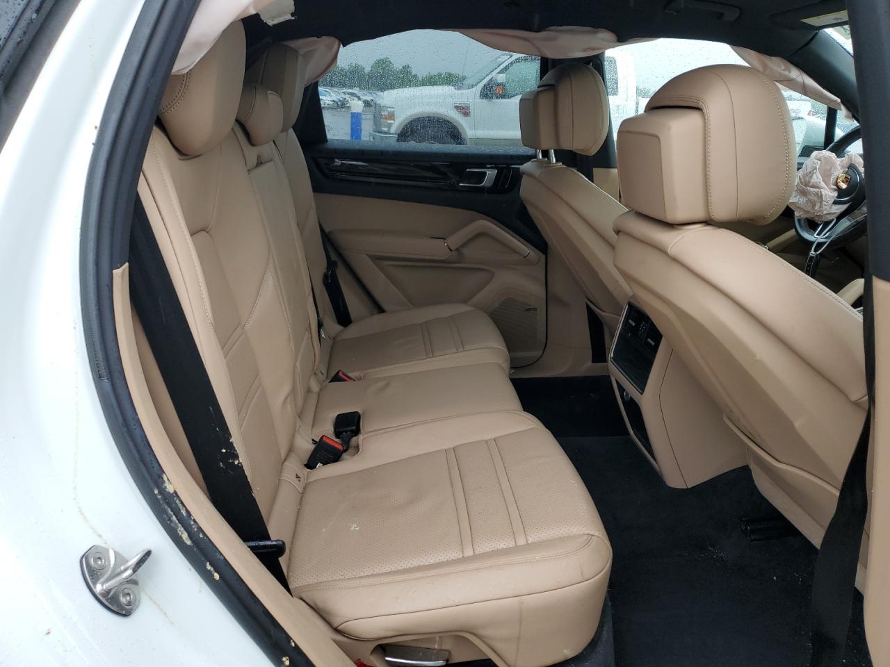 WP1AA2AY1KDA13397 2019 Porsche Cayenne