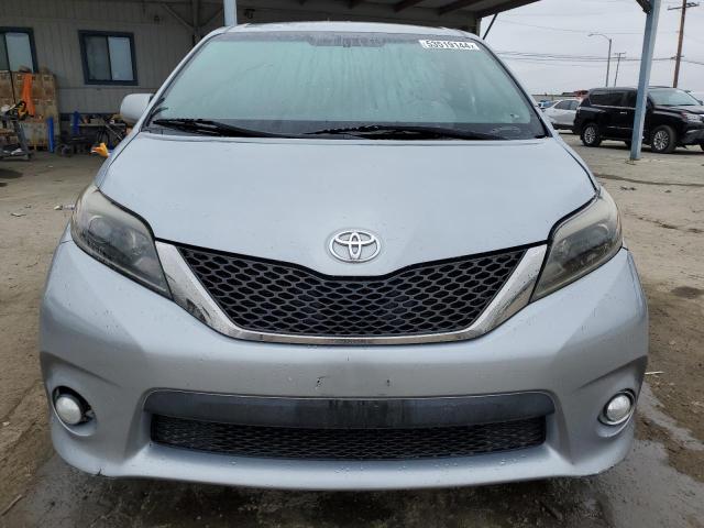  TOYOTA SIENNA 2015 Серебристый