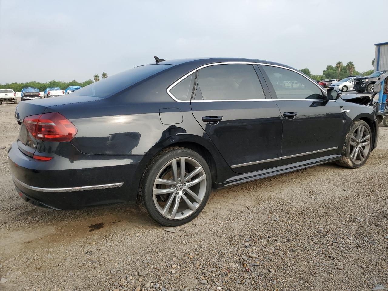 1VWDT7A33HC017604 2017 Volkswagen Passat R-Line