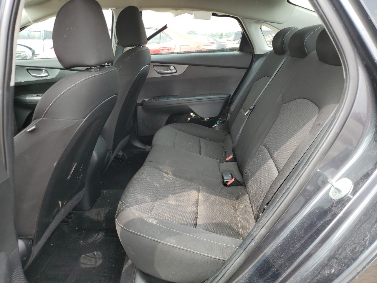 3KPF24AD5ME266608 2021 Kia Forte Fe