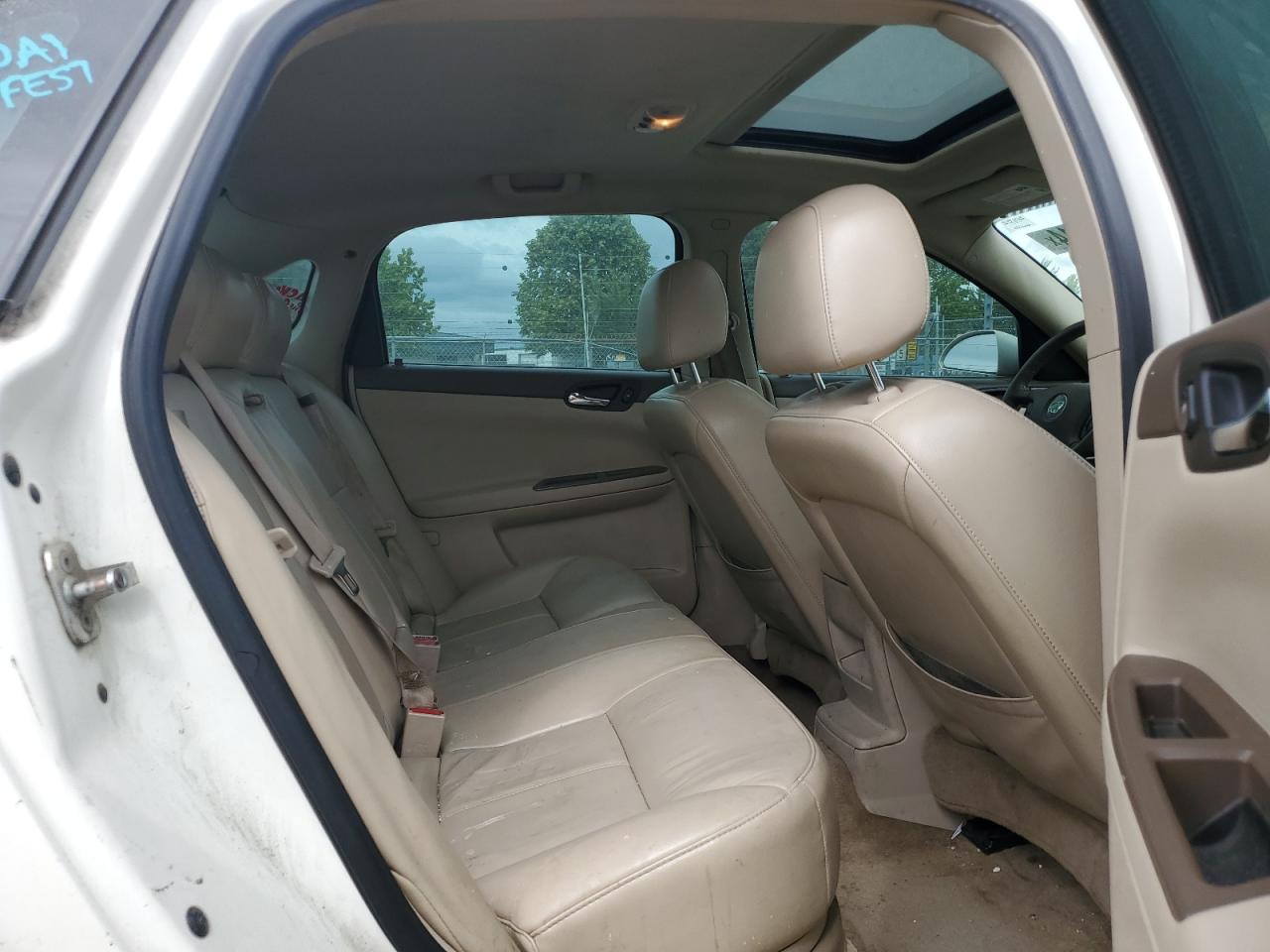 2G1WU583989185606 2008 Chevrolet Impala Ltz