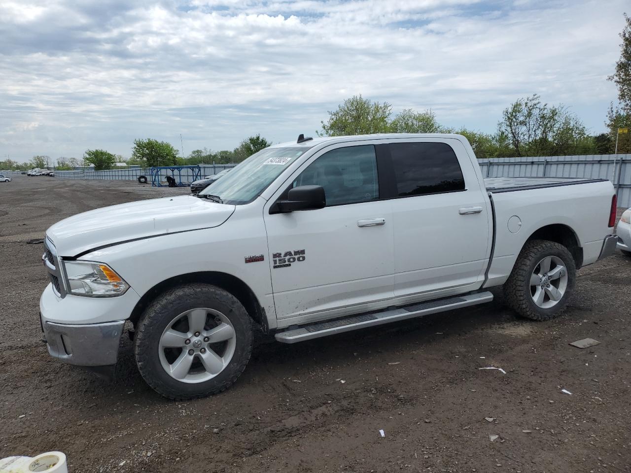 3C6RR7LT9MG686320 2021 Ram 1500 Classic Slt