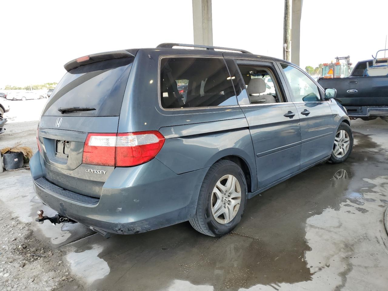 5FNRL38425B424053 2005 Honda Odyssey Ex