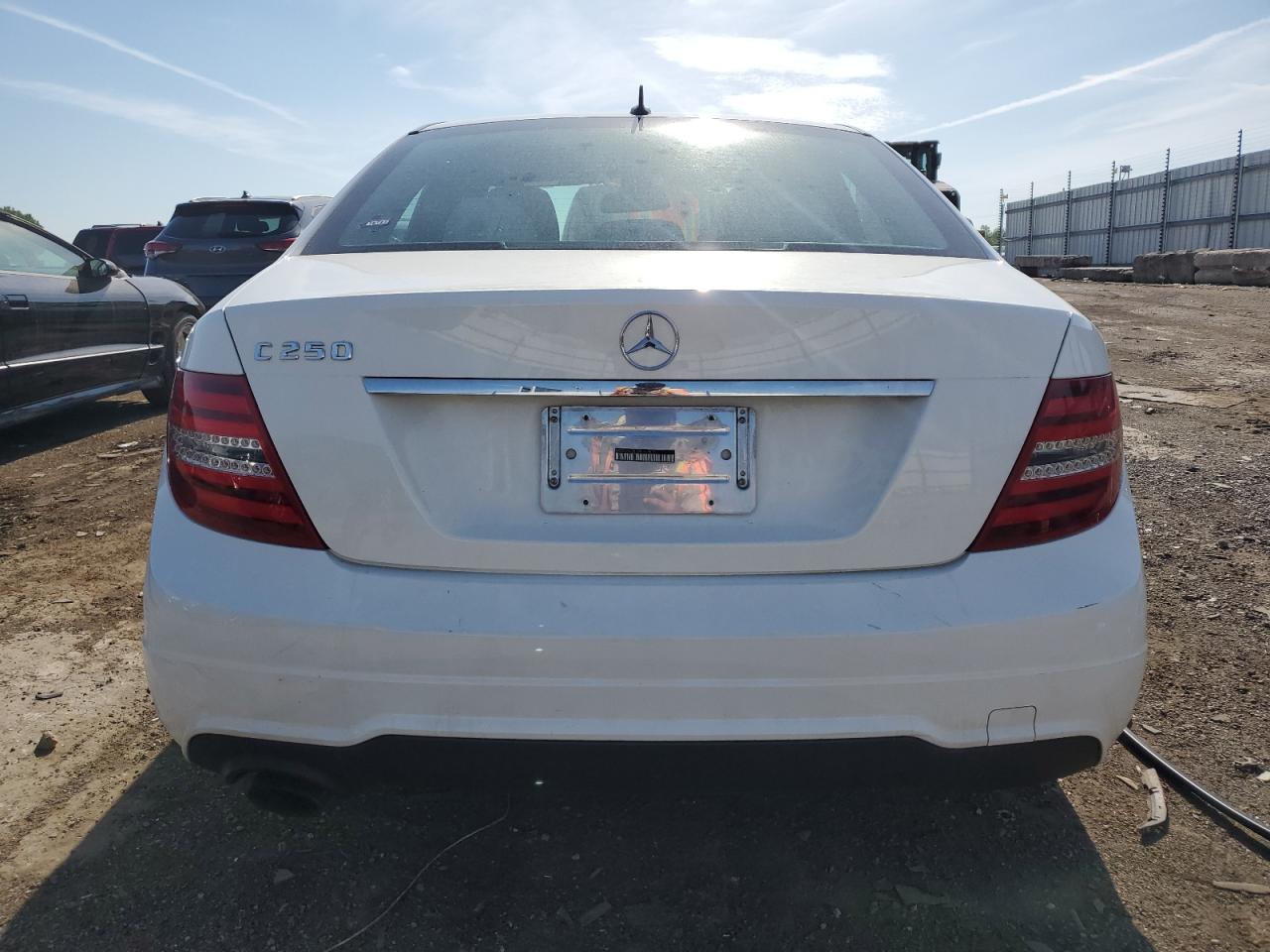 WDDGF4HB1DR267875 2013 Mercedes-Benz C 250