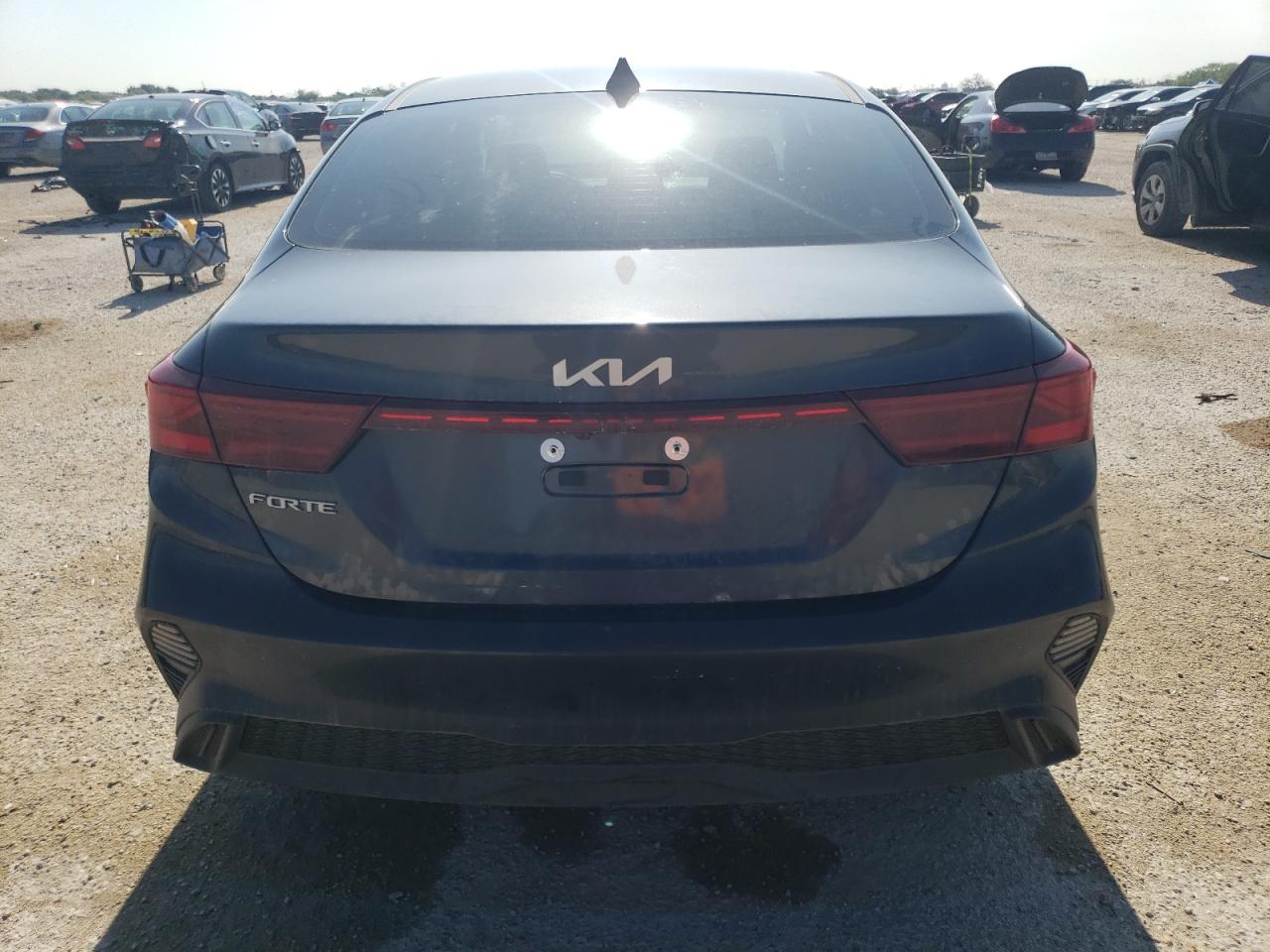 3KPF24ADXRE752869 2024 Kia Forte Lx