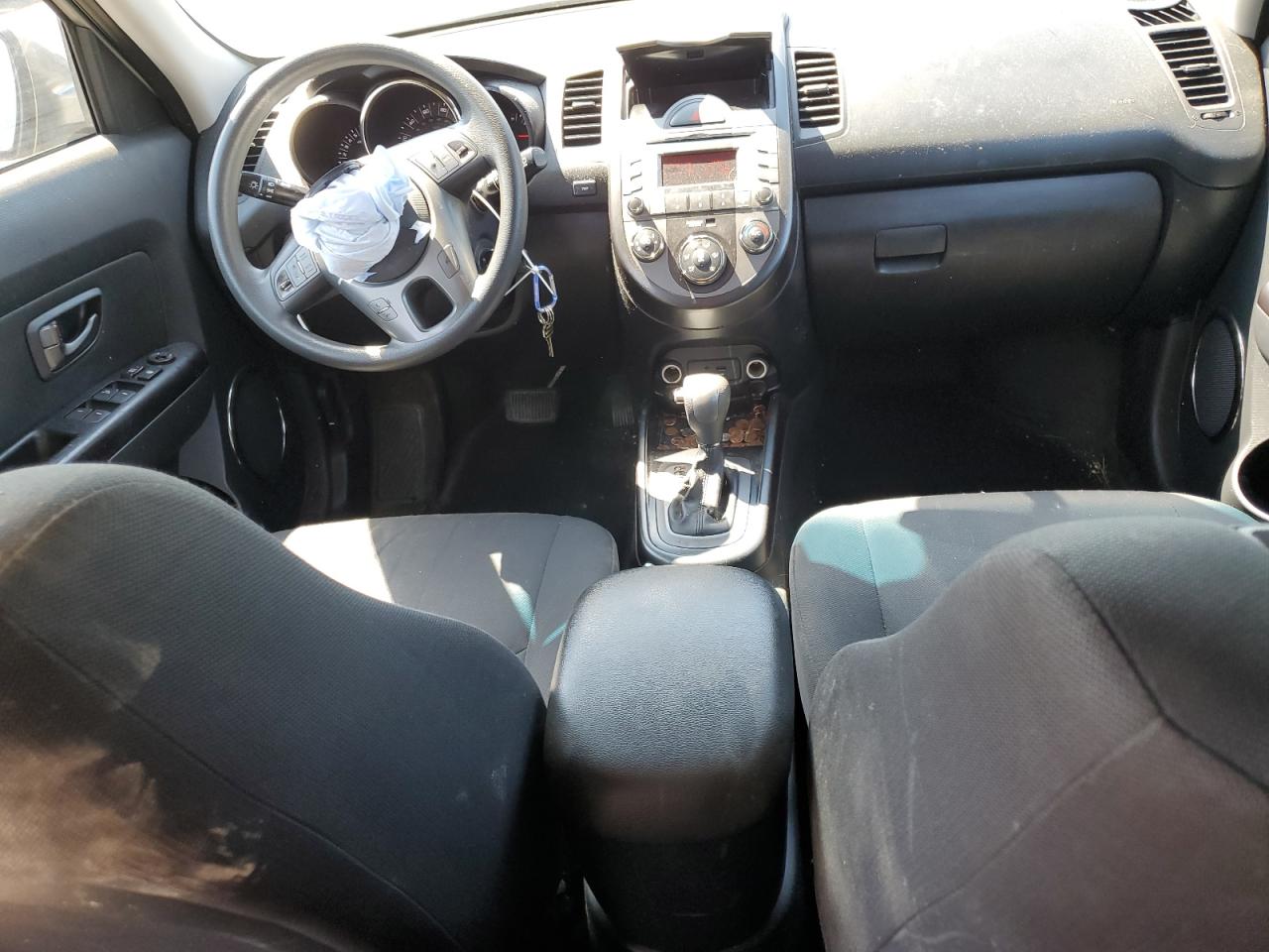 KNDJT2A27B7276791 2011 Kia Soul +