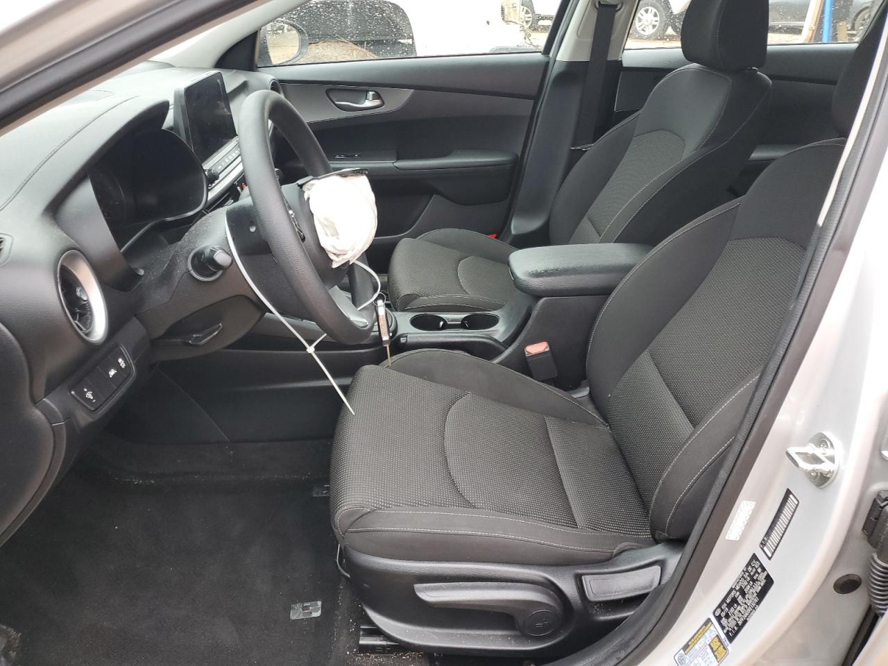 3KPF24AD5KE132761 2019 Kia Forte Fe