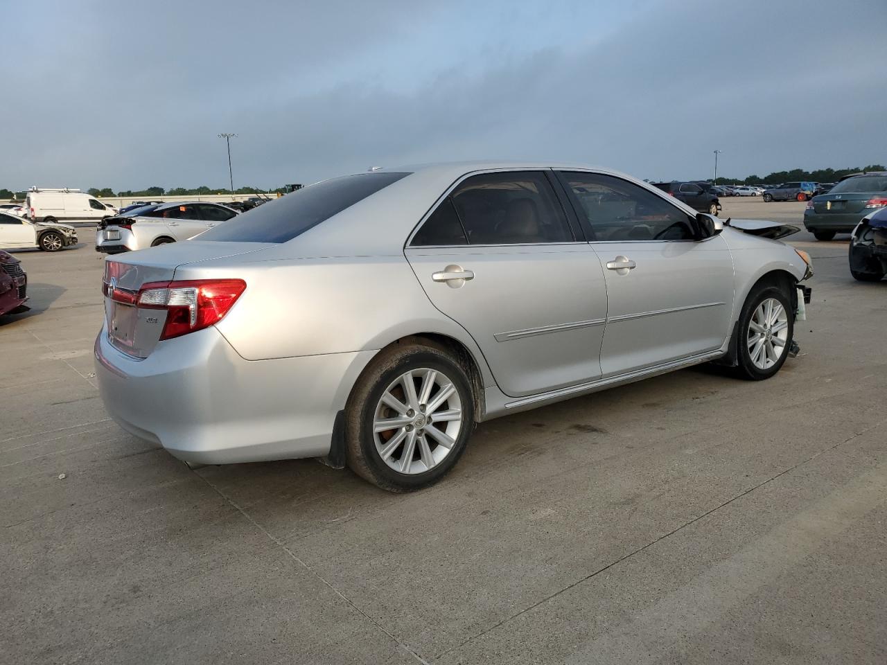 2014 Toyota Camry L vin: 4T1BF1FKXEU858674