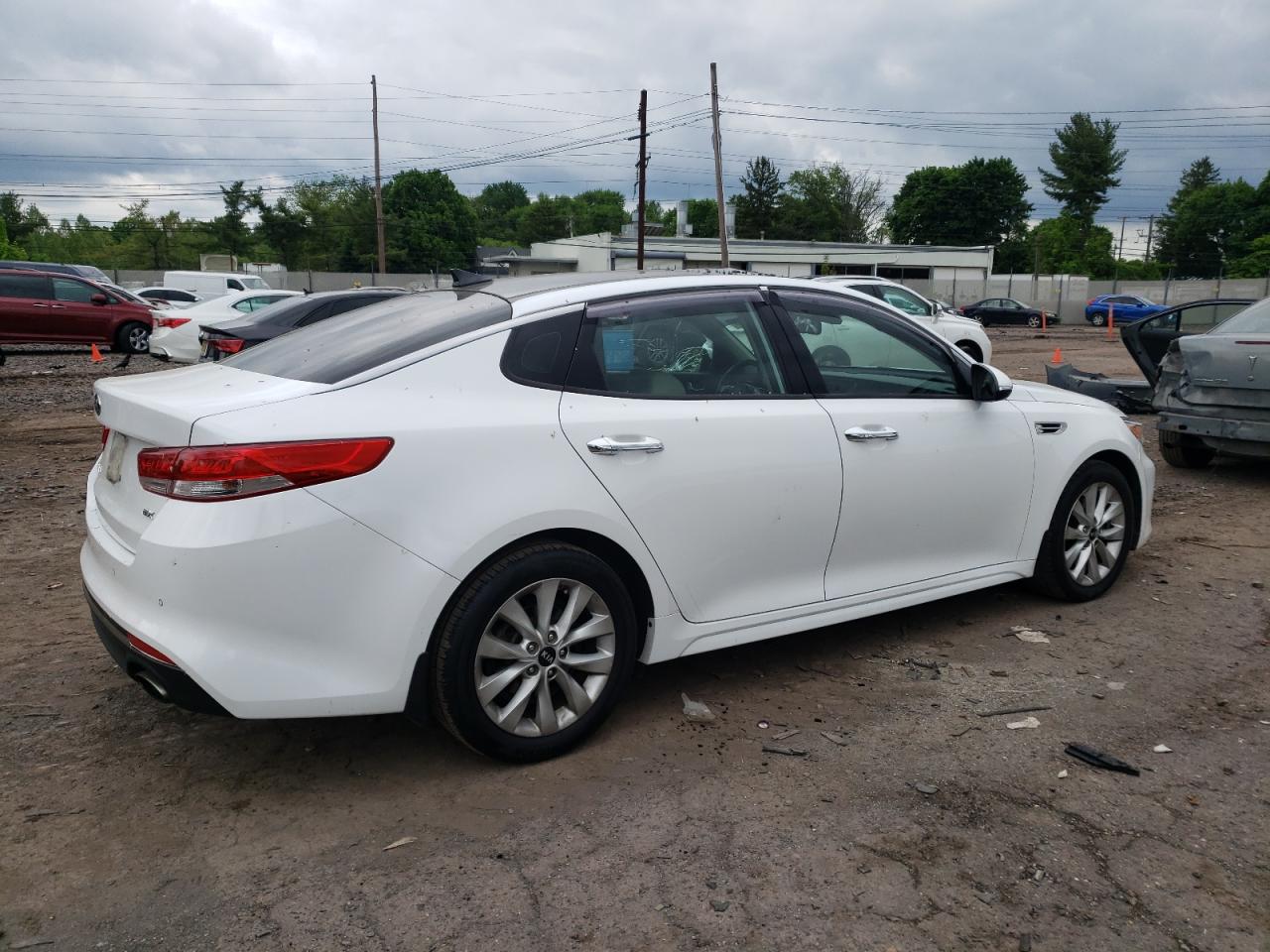 5XXGU4L36JG226849 2018 Kia Optima Ex