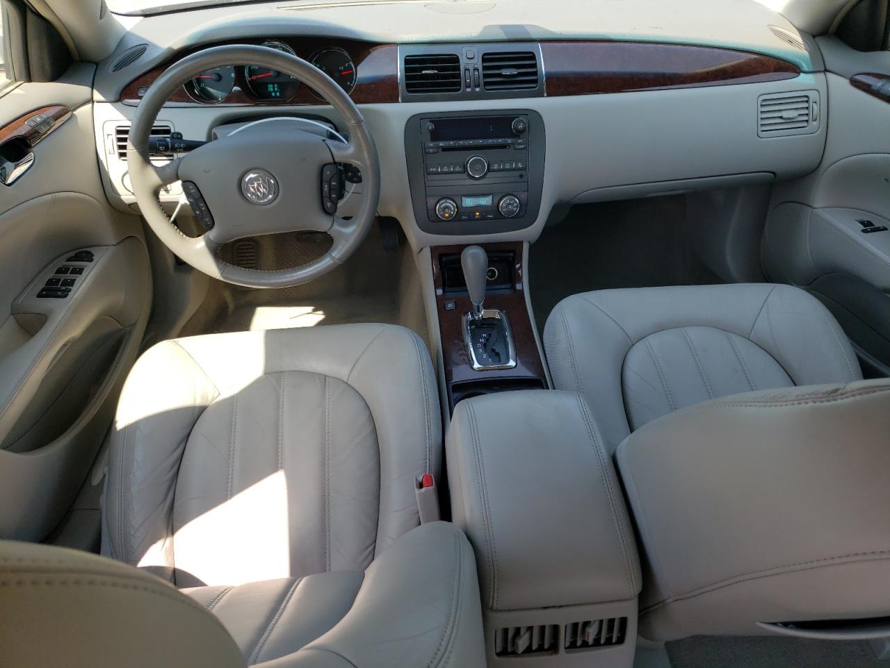 1G4HC5EM7BU131596 2011 Buick Lucerne Cxl