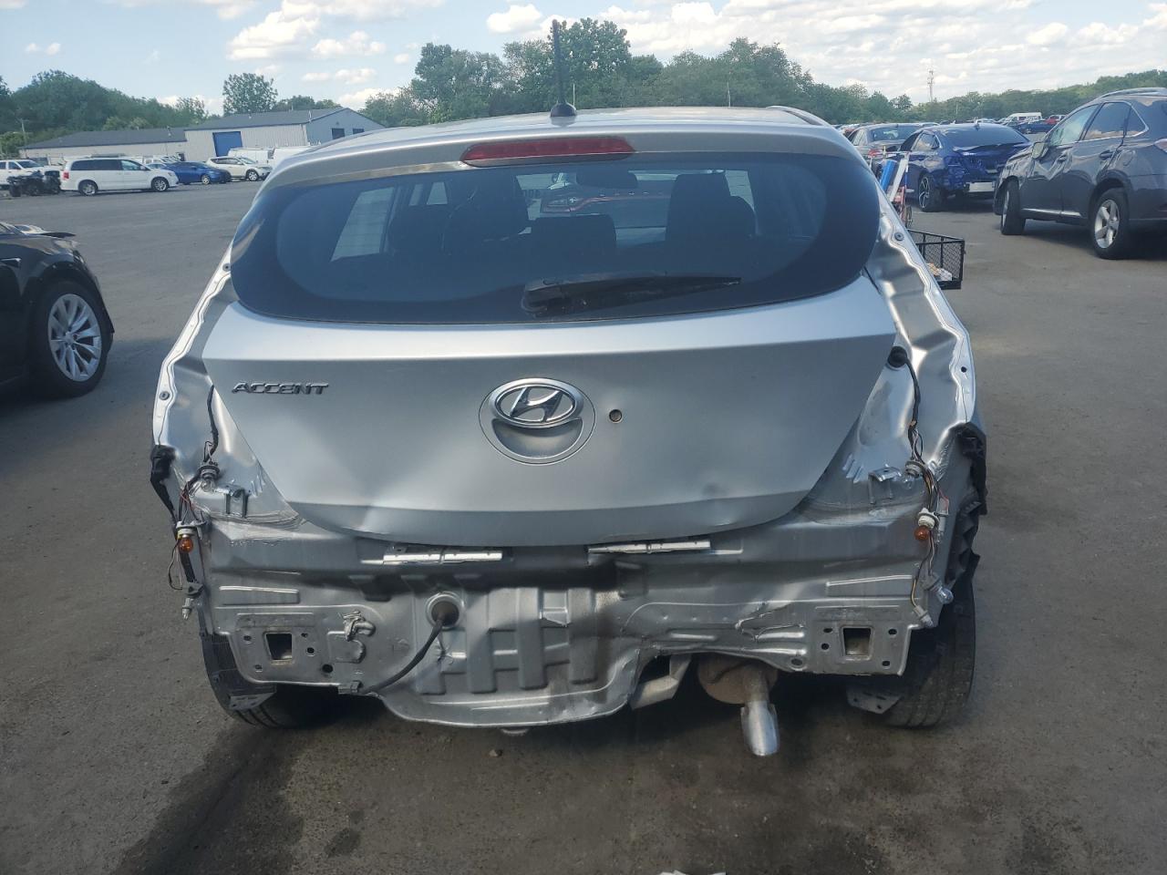 KMHCT5AE0EU189028 2014 Hyundai Accent Gls