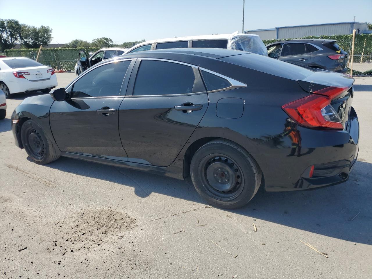 2HGFC2F5XGH577402 2016 Honda Civic Lx