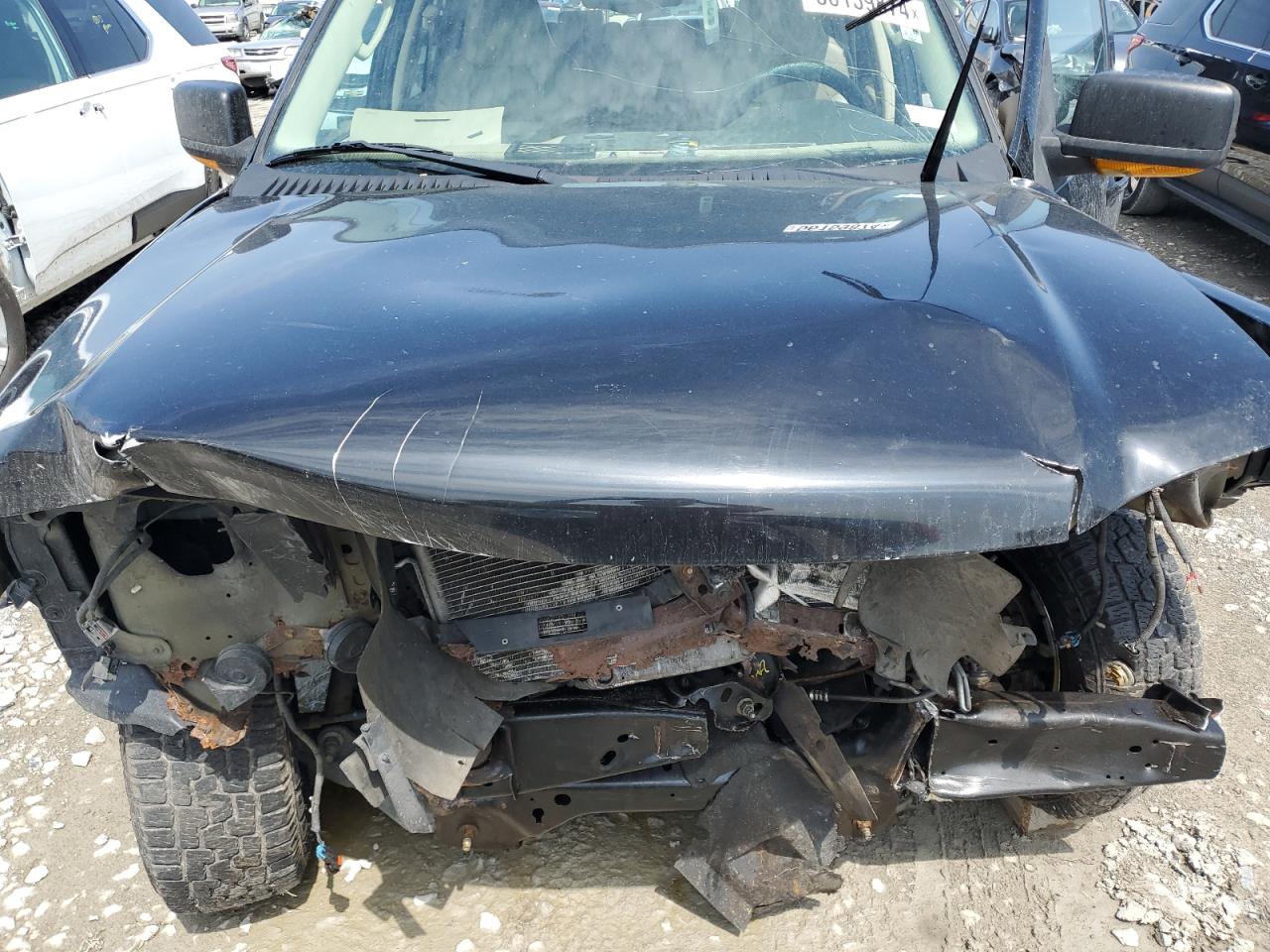 1FMFU17585LA81093 2005 Ford Expedition Eddie Bauer