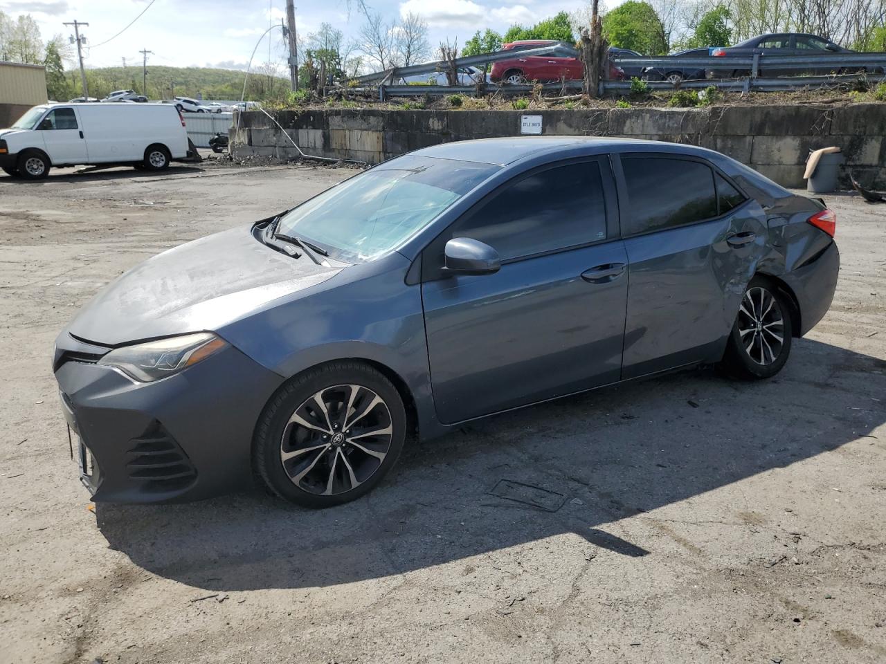 2T1BURHE0JC979415 2018 Toyota Corolla L