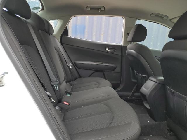 2016 Kia Optima - Image 10