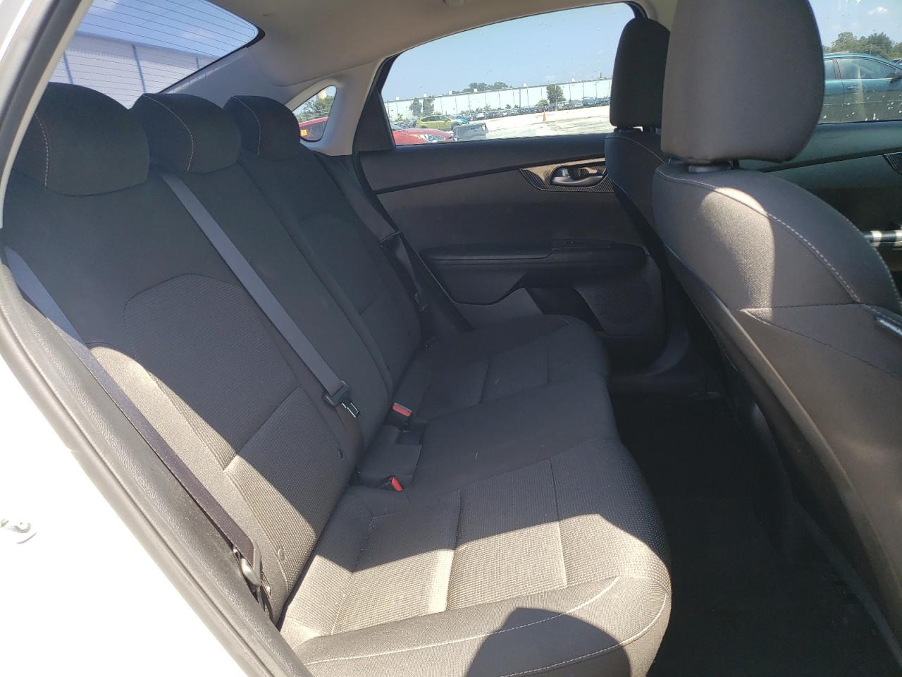 3KPF24AD8KE044612 2019 Kia Forte Fe