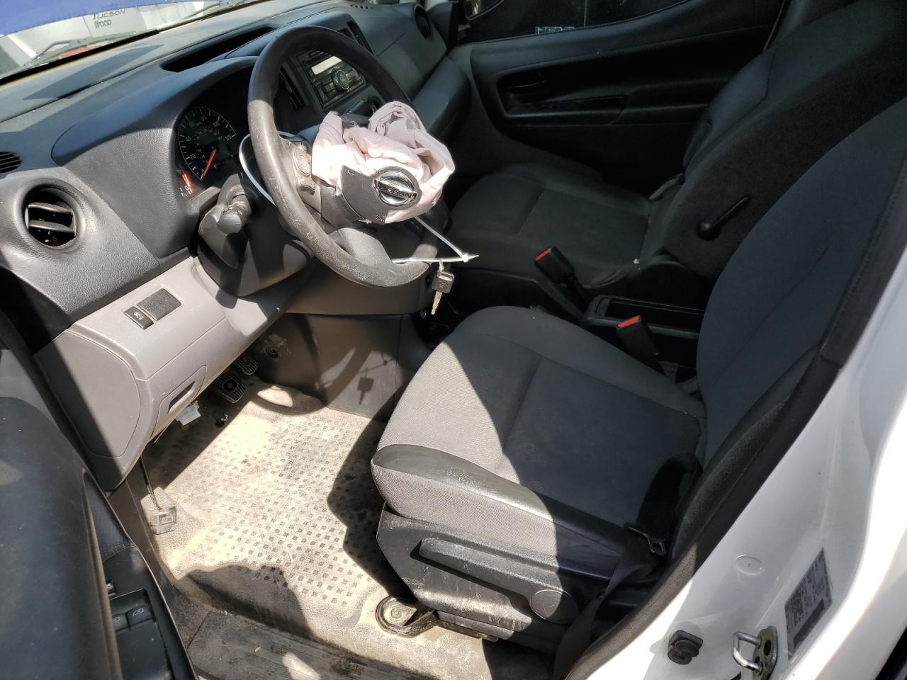 3N6CM0KN7FK733817 2015 Nissan Nv200 2.5S