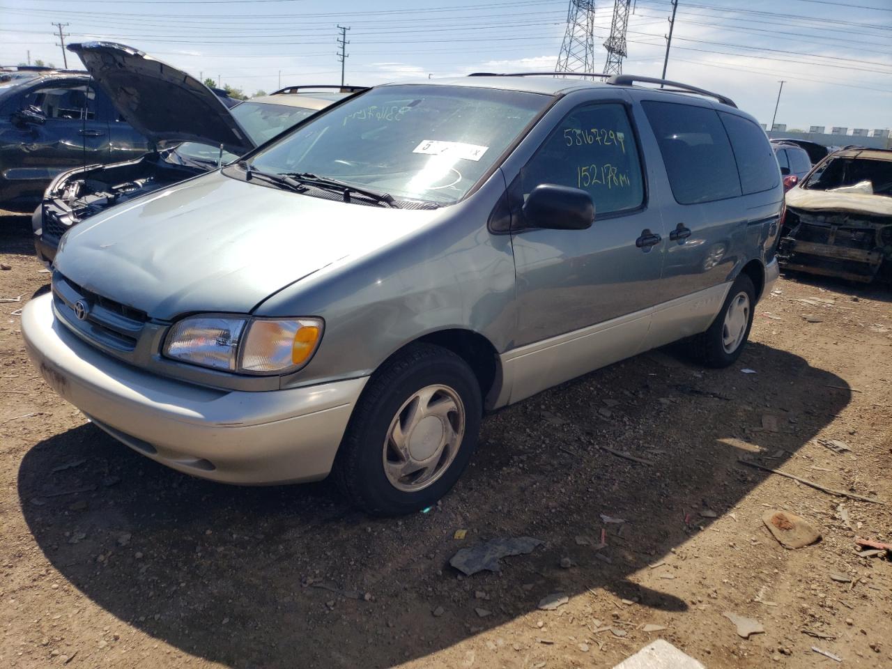 4t3zf13c7xu127898 4T3ZF13C7XU127898 1999 Toyota Sienna Le