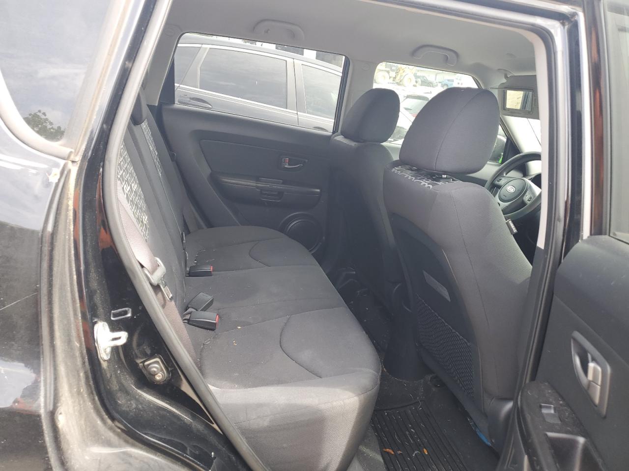 KNDJT2A24B7198017 2011 Kia Soul +