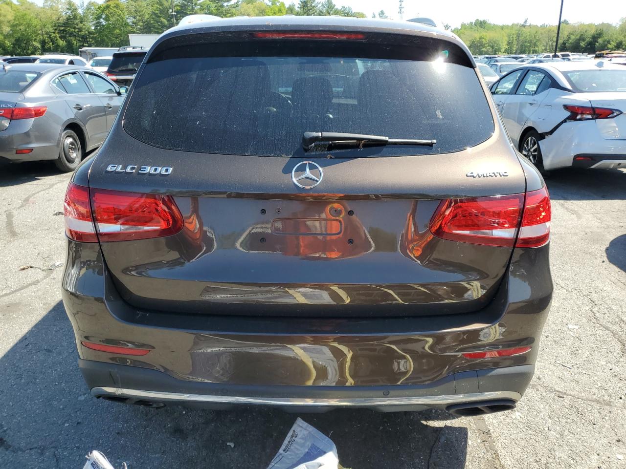 WDC0G4KB5HF189698 2017 Mercedes-Benz Glc 300 4Matic