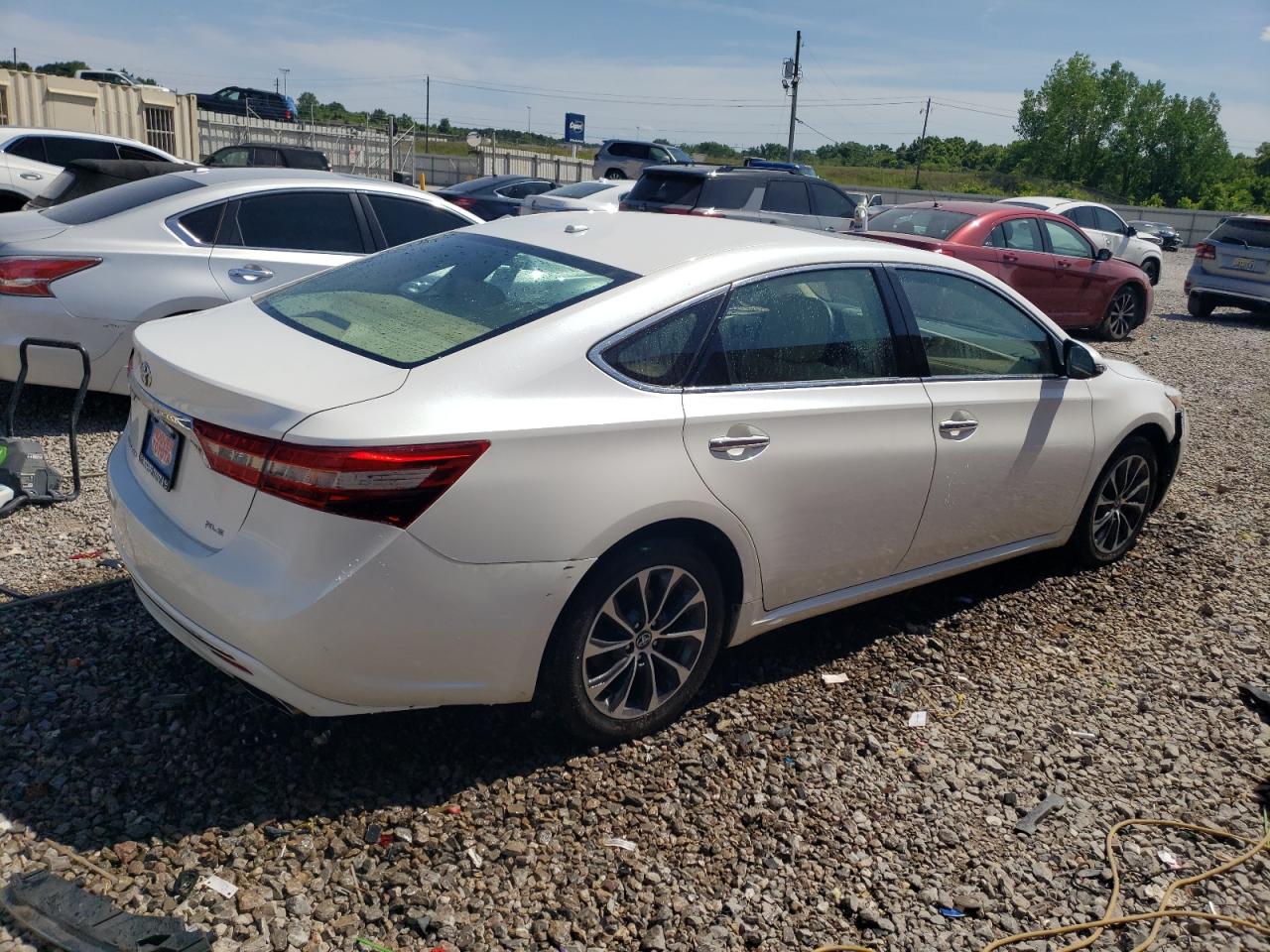 4T1BK1EB4JU272043 2018 Toyota Avalon Xle