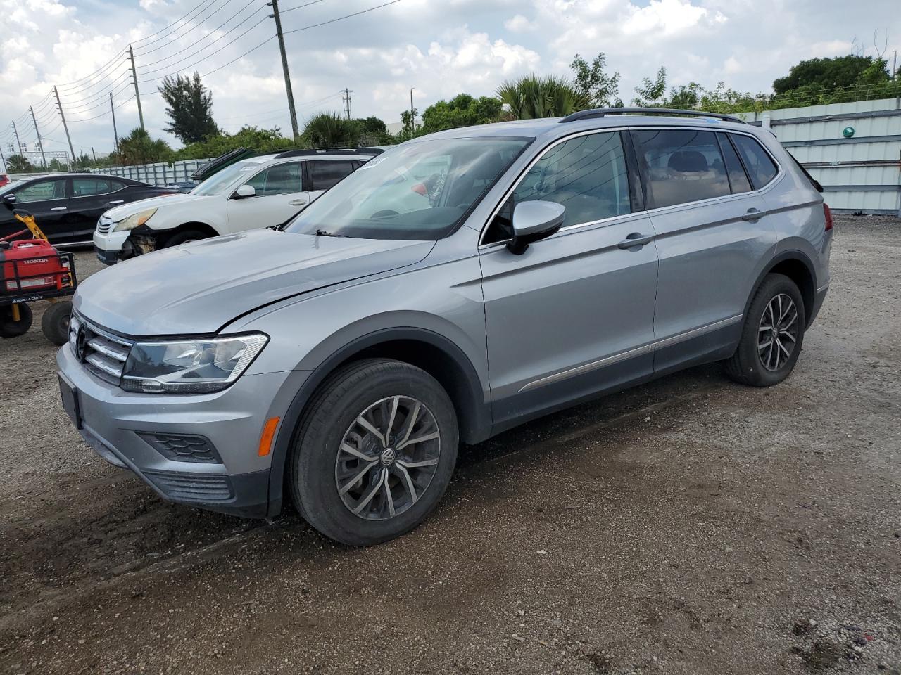 3VV3B7AX8MM112321 2021 Volkswagen Tiguan Se