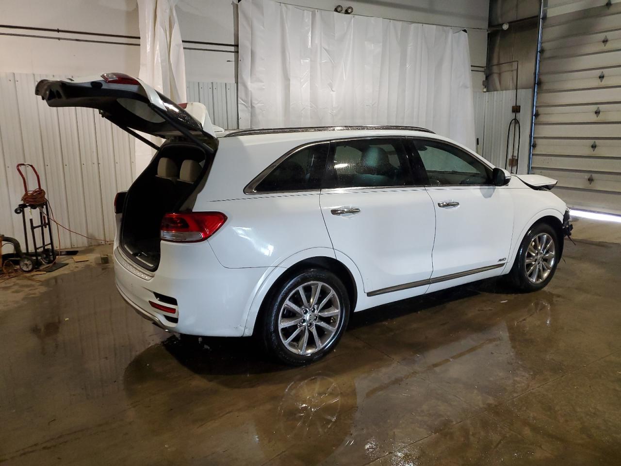 2017 Kia Sorento Sx vin: 5XYPKDA52HG317276