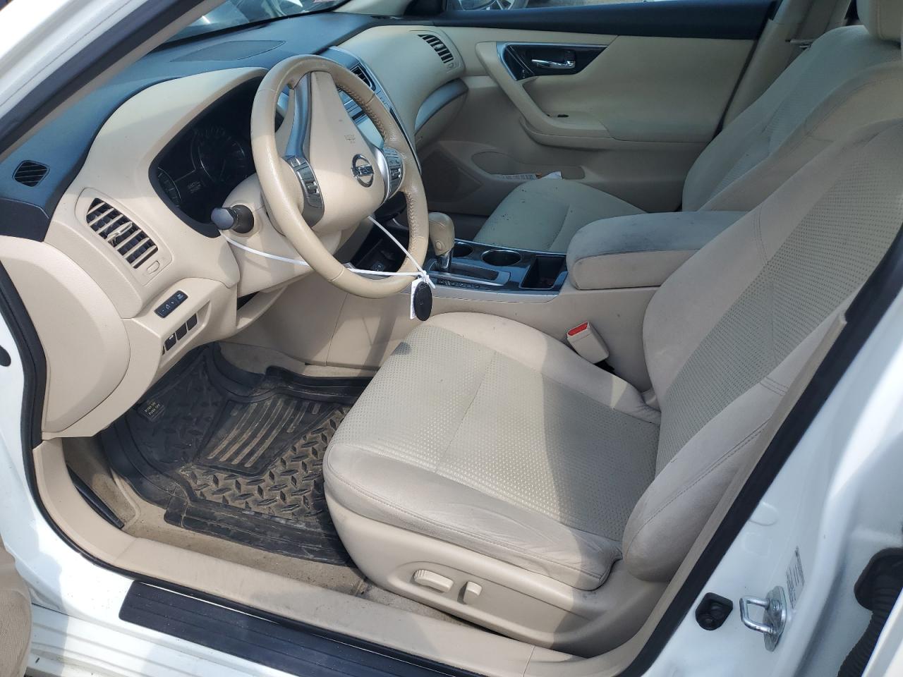 1N4AL3AP3EC117009 2014 Nissan Altima 2.5