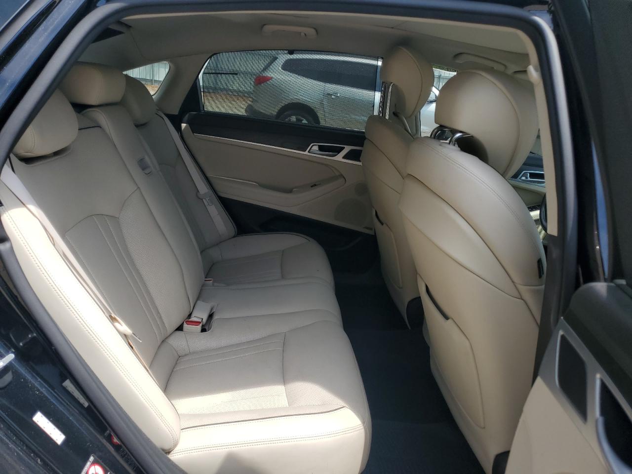 KMHGN4JEXHU176197 2017 Genesis G80 Base