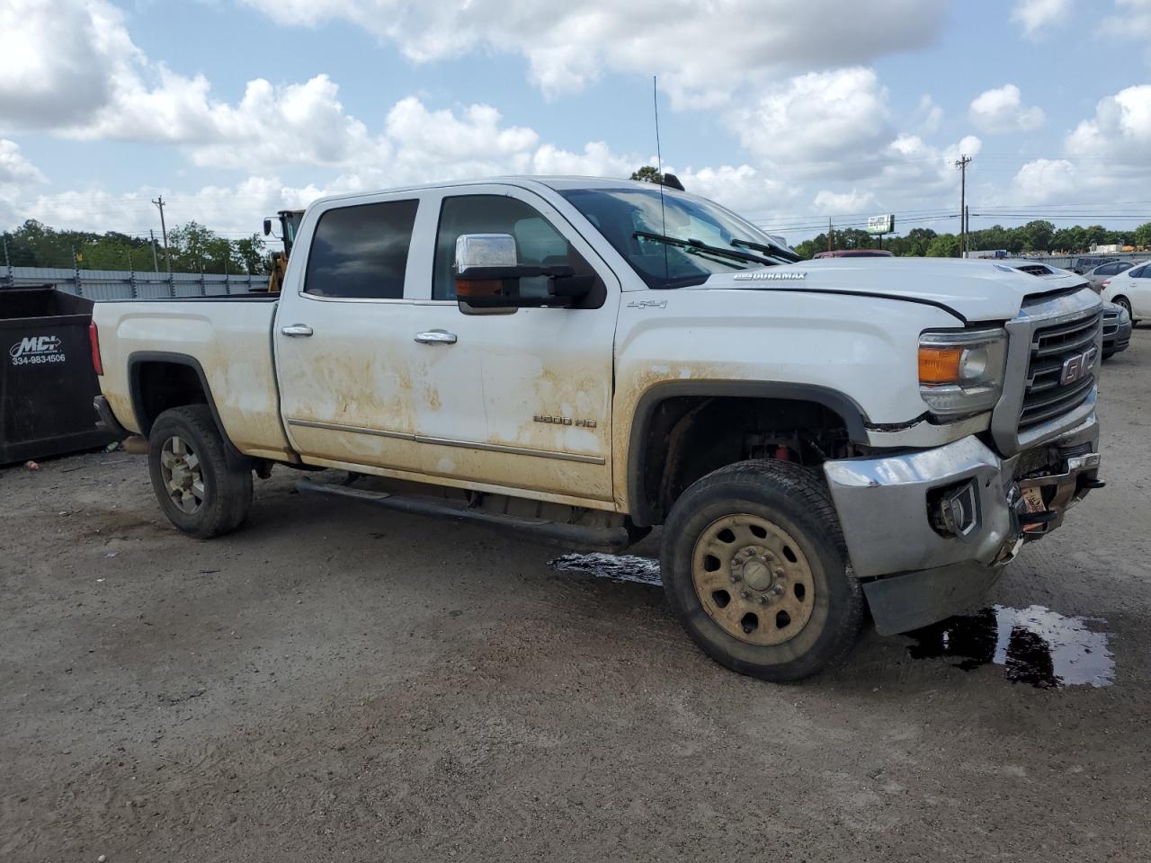 1GT12TEY8JF208141 2018 GMC Sierra K2500 Slt