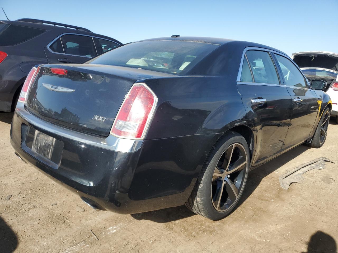 2013 Chrysler 300 vin: 2C3CCAAG3DH743117