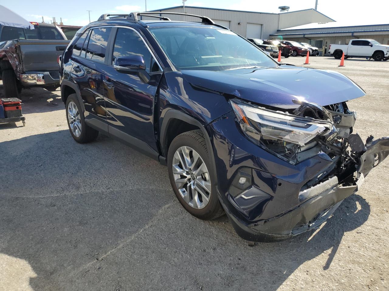 2024 Toyota Rav4 Xle Premium vin: 2T3C1RFV2RW321385