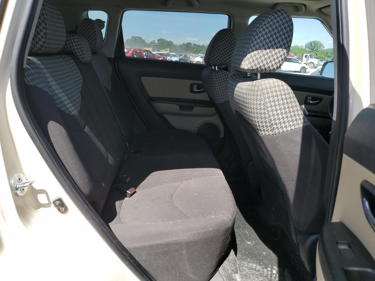 KNDJT2A68C7461176 2012 Kia Soul +