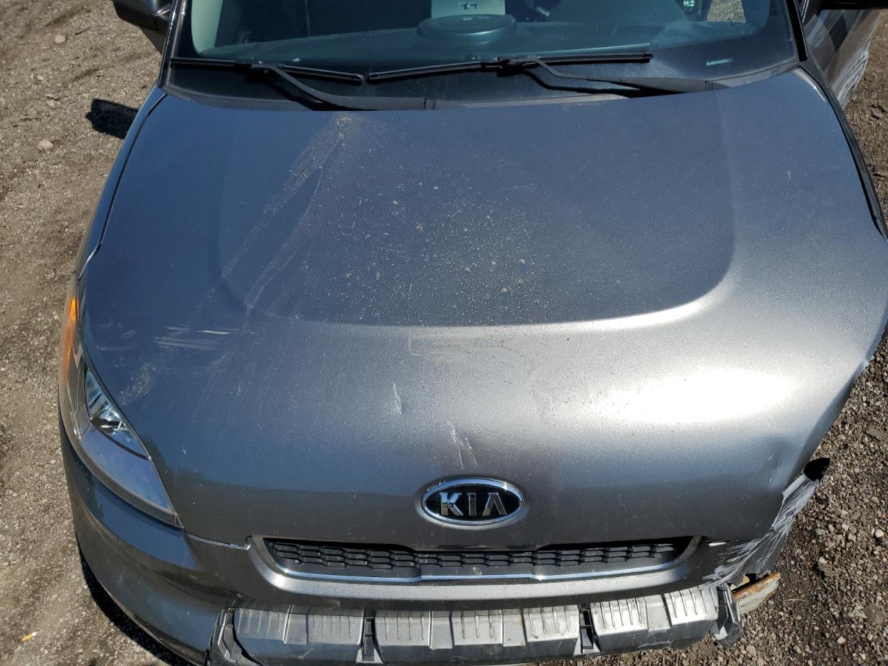 KNDJT2A27B7276791 2011 Kia Soul +