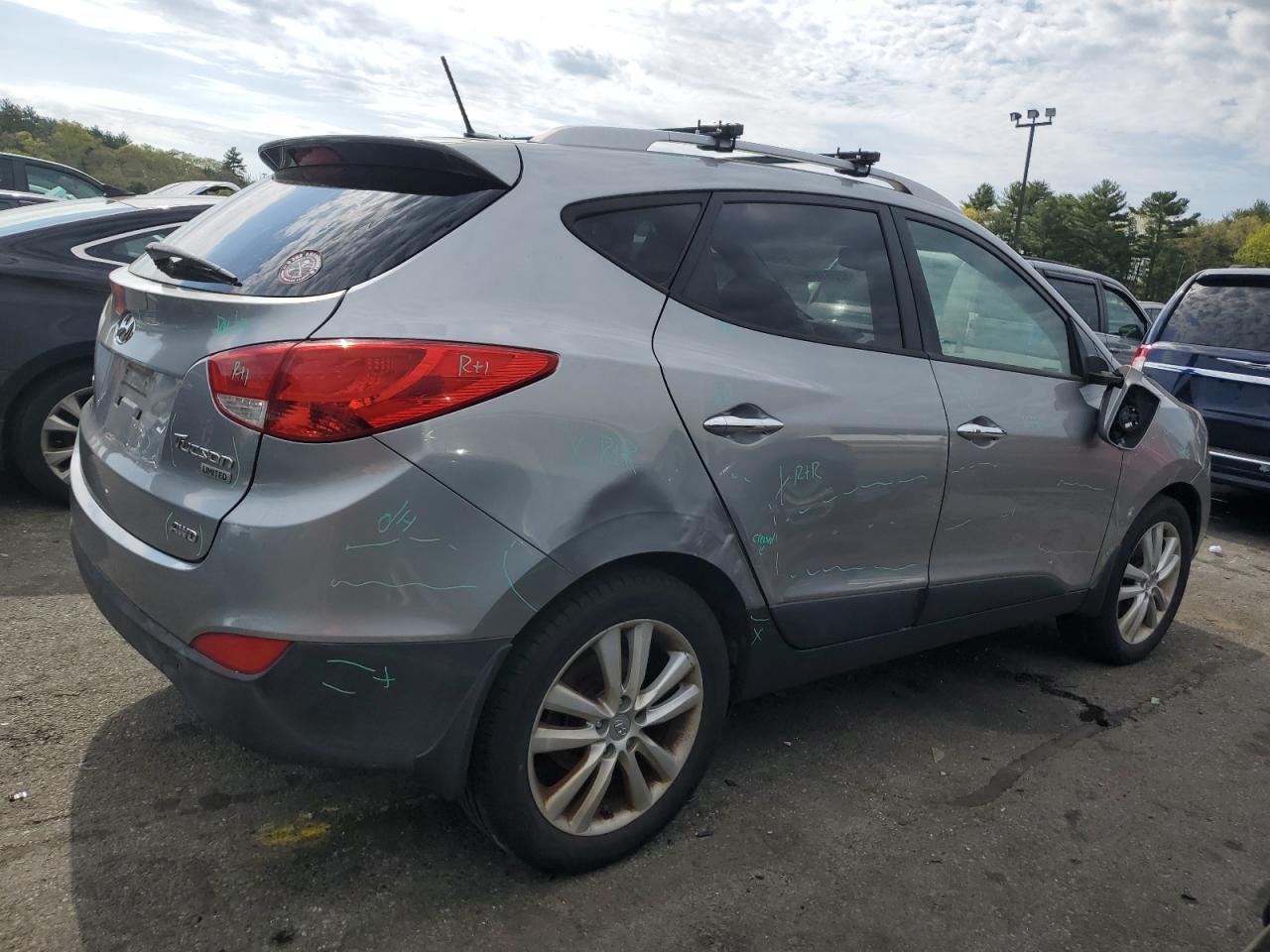 KM8JUCACXDU560718 2013 Hyundai Tucson Gls