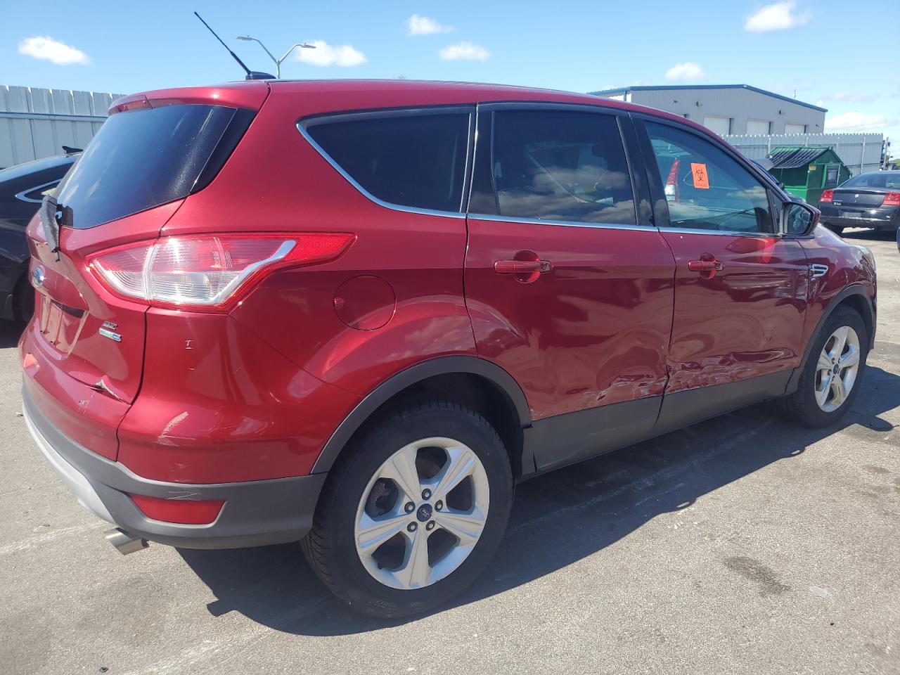 1FMCU9G93FUC53952 2015 Ford Escape Se