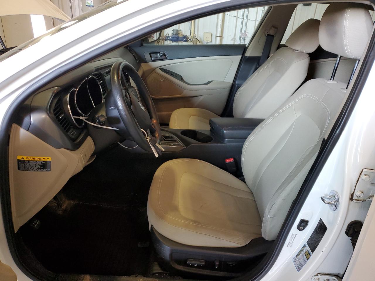 KNAGM4A77B5188119 2011 Kia Optima Lx