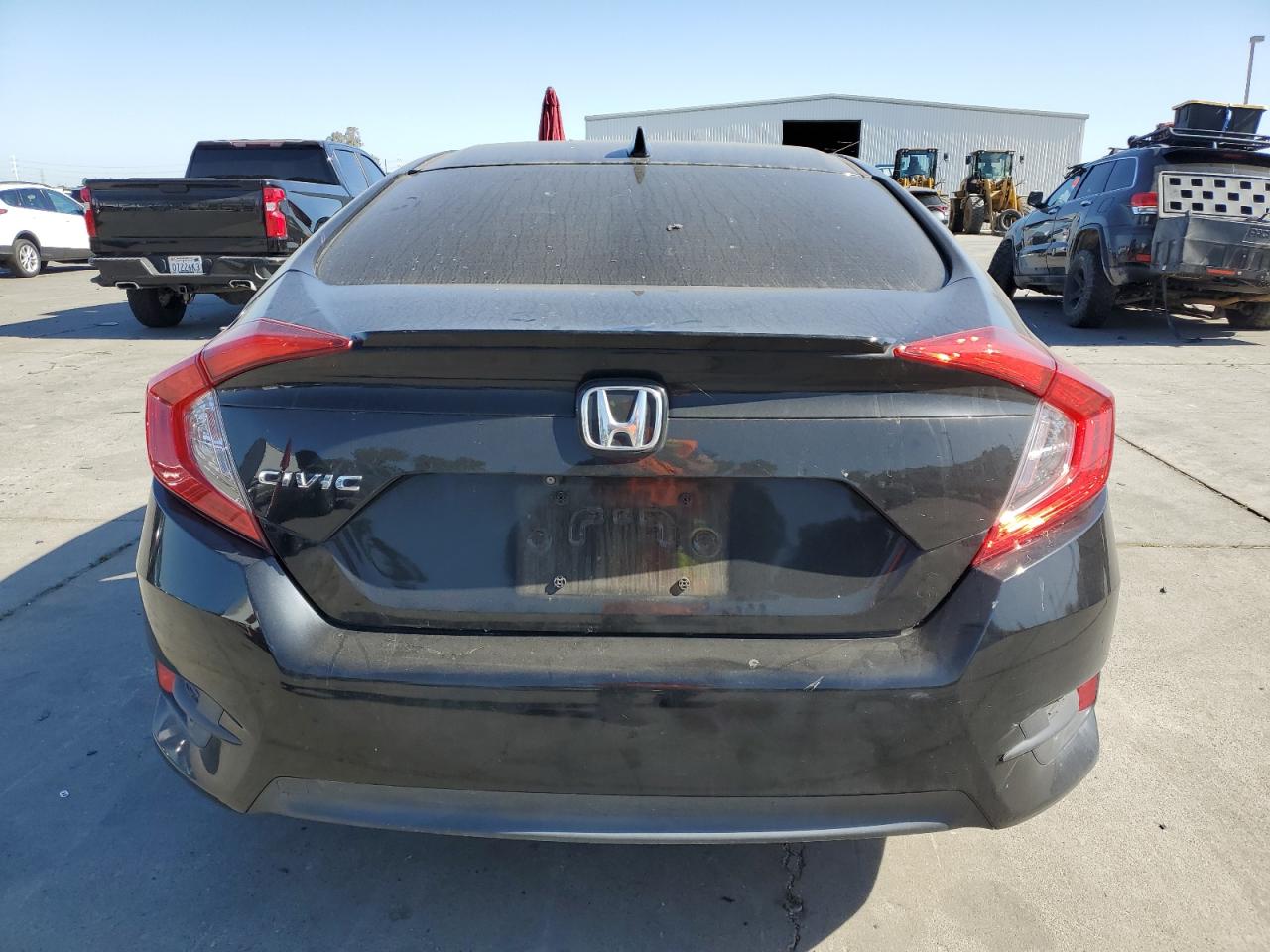 JHMFC1F36JX006109 2018 Honda Civic Ex
