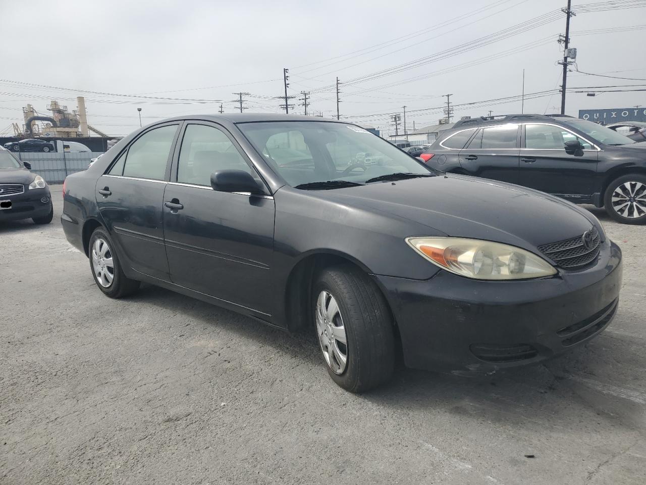 JTDBE32K320019347 2002 Toyota Camry Le