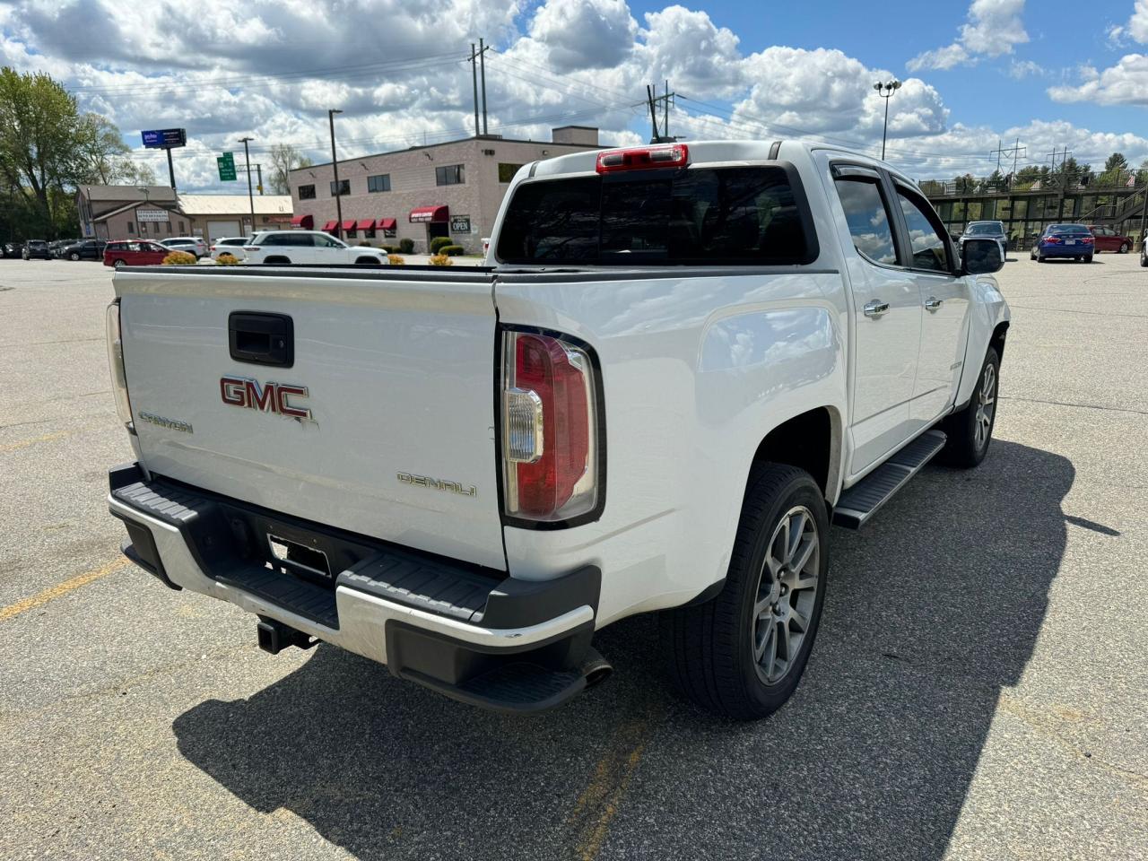 1GTG6EEN6J1254015 2018 GMC Canyon Denali