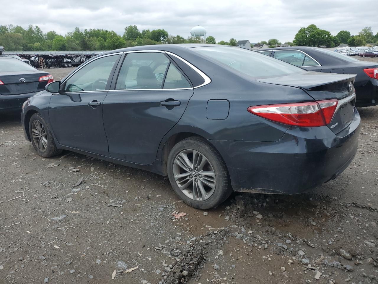 4T1BF1FK0FU021692 2015 Toyota Camry Le