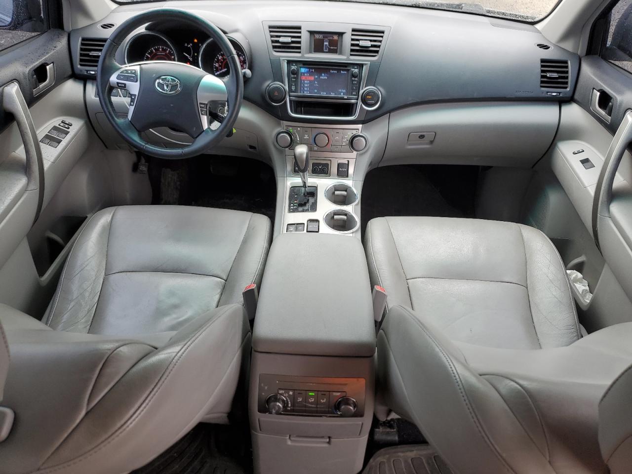 5TDBK3EH5DS265129 2013 Toyota Highlander Base