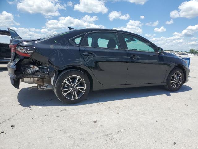 3KPF24ADXRE776489 Kia Forte LX 3