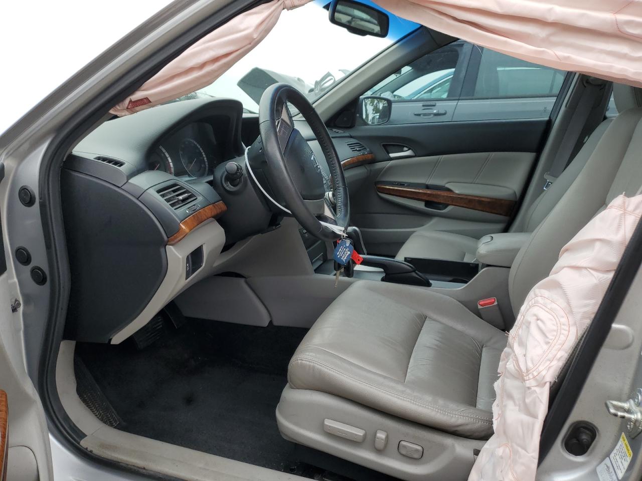 1HGCP3F87BA032725 2011 Honda Accord Exl